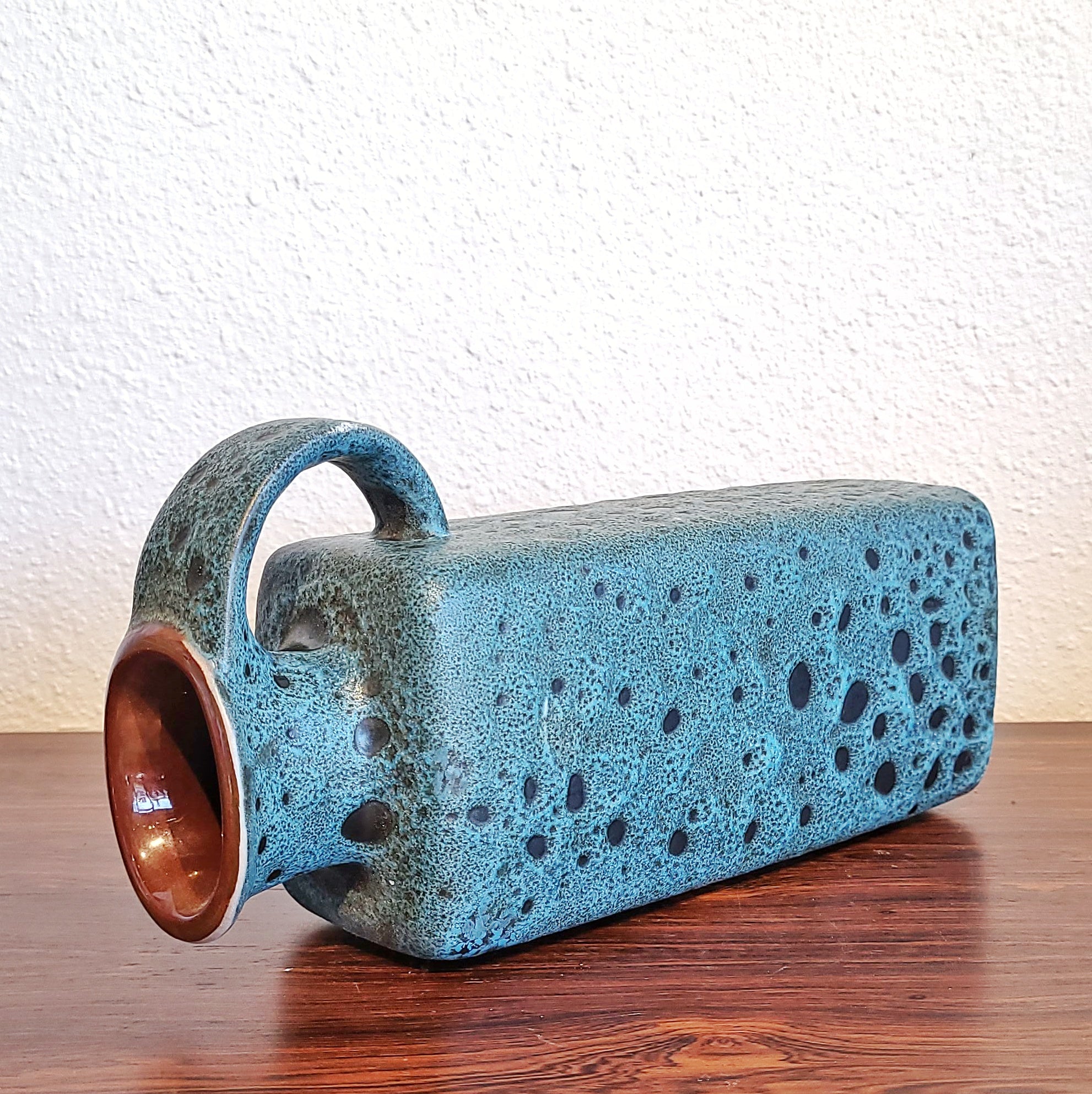 GRÄFLICH ORTENBURG TURQUOISE HANDLE VASE Nr.  670