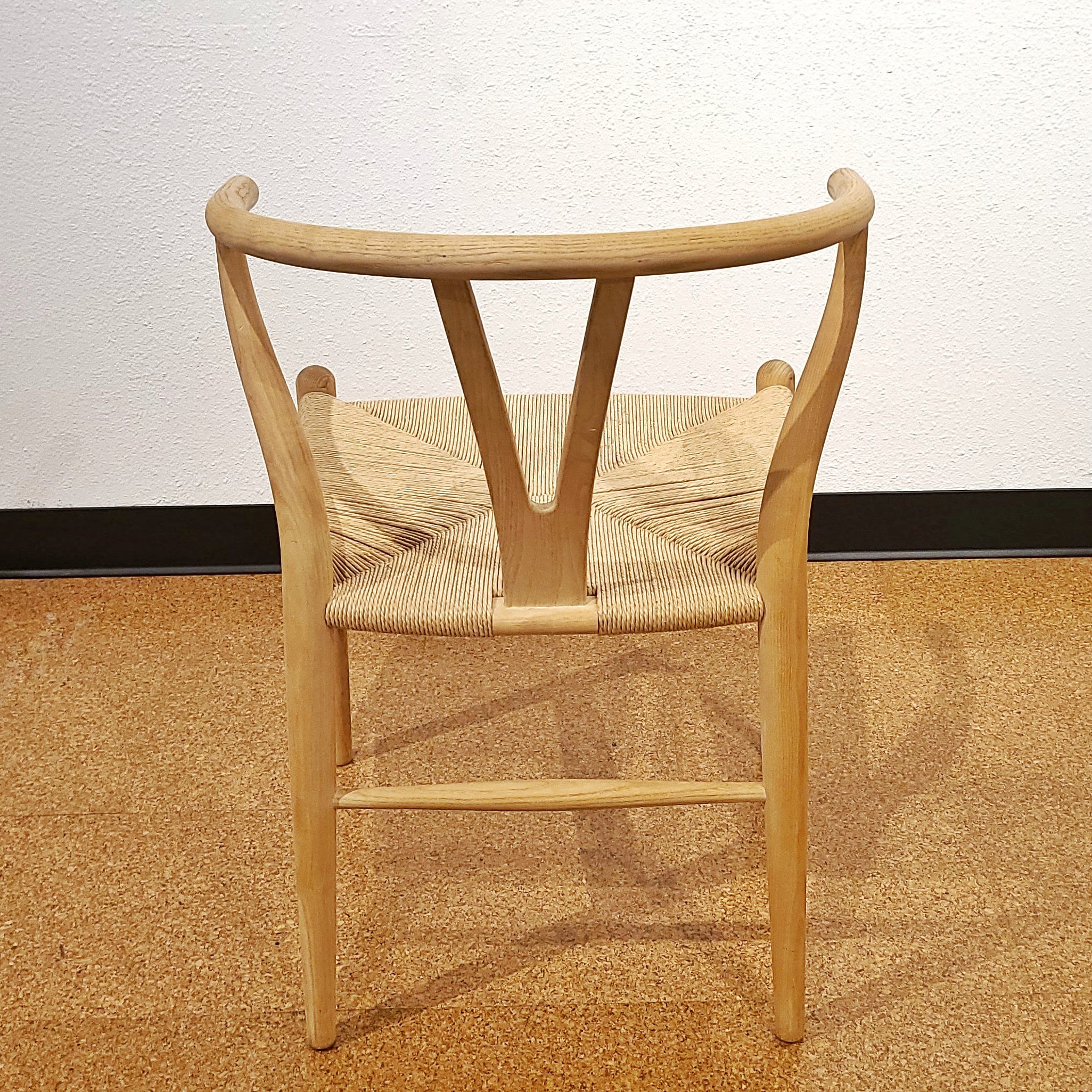 HANS WEGNER CH24 ‘WISHBONE’ CHAIR FOR CARL HANSEN &  SON (1949)