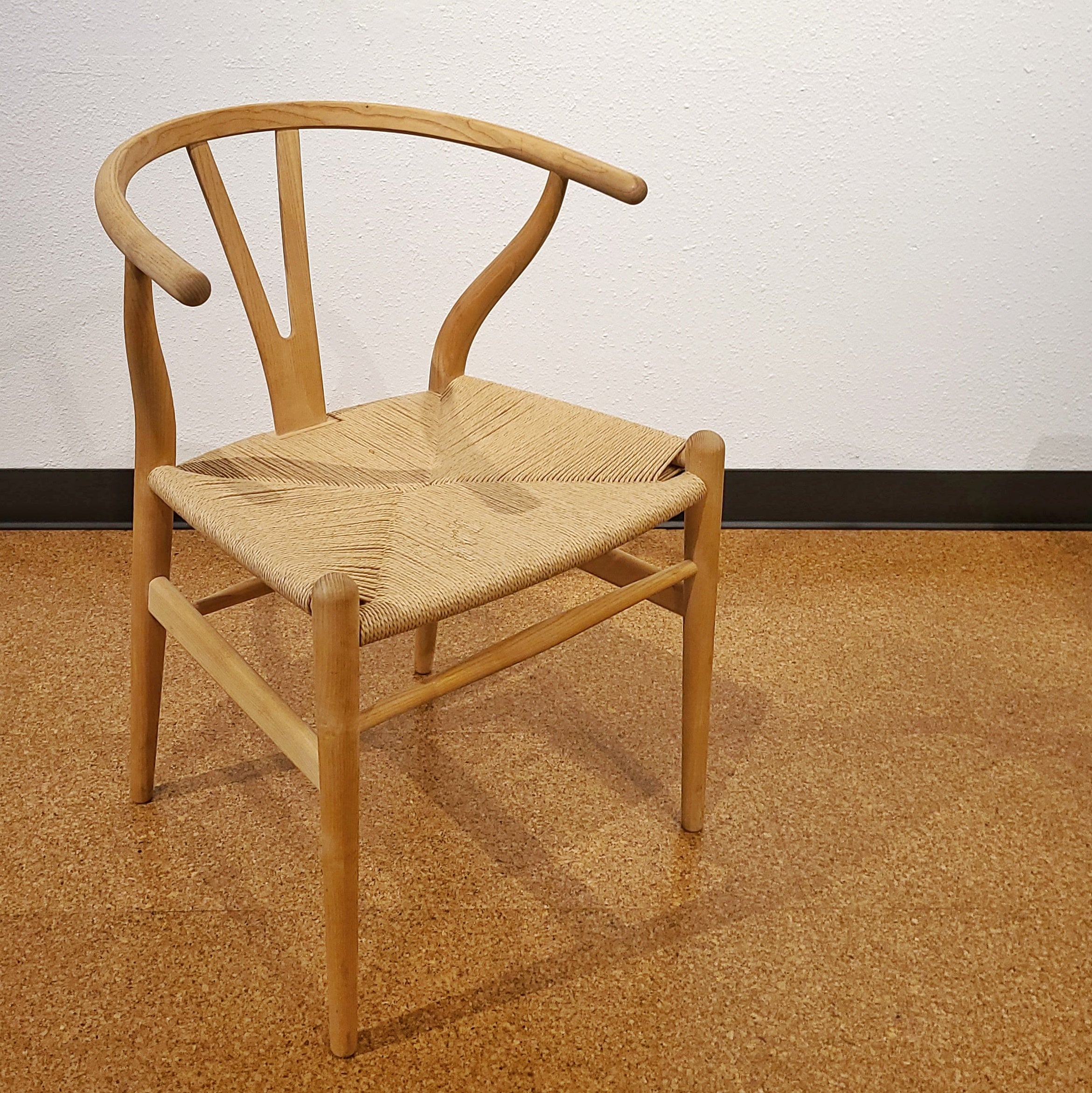 HANS WEGNER CH24 ‘WISHBONE’ CHAIR FOR CARL HANSEN &  SON (1949)