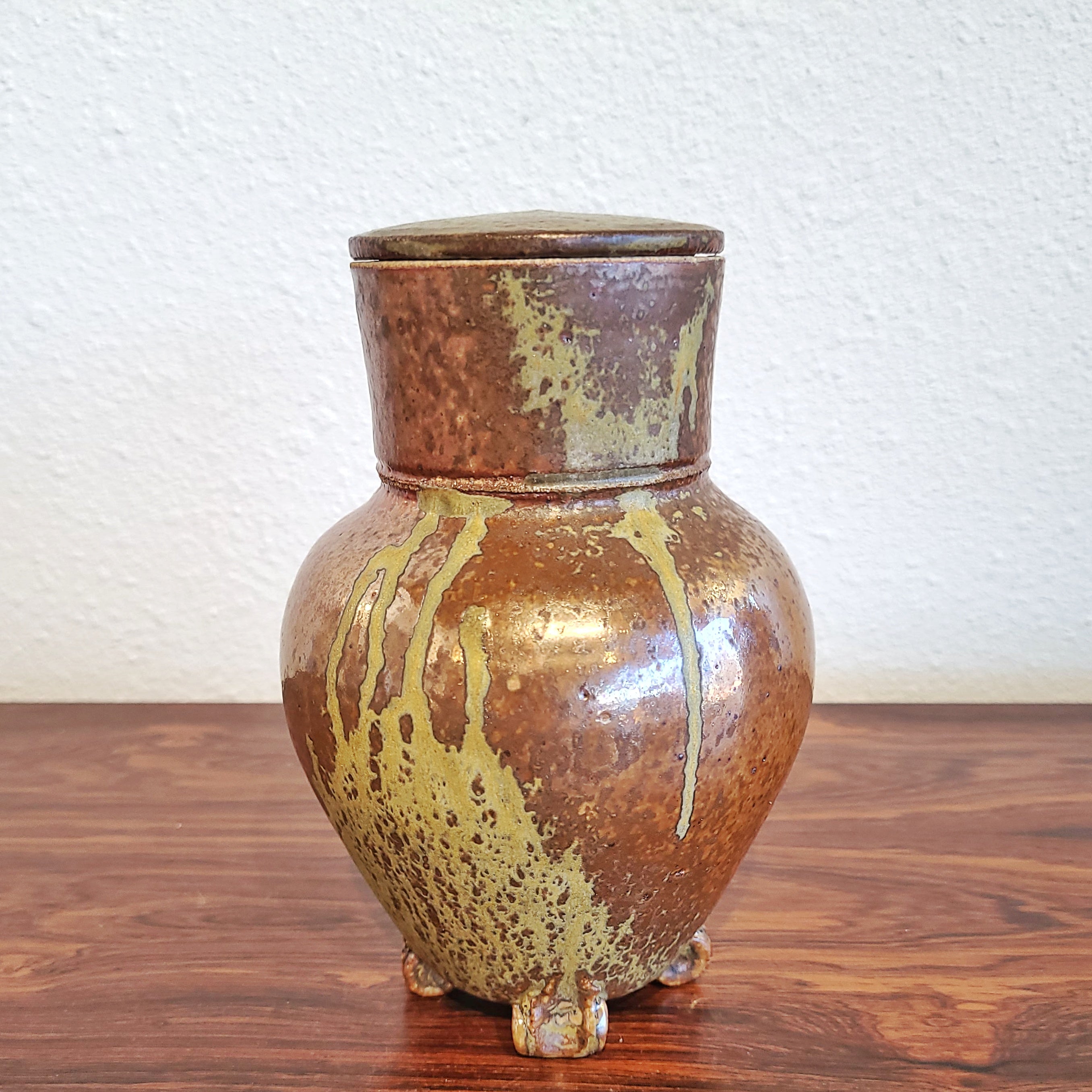 JAPANESE-STYLE STONEWARE URN FROM STUDIO POTTER TEL TURNBULL (FRANCE)