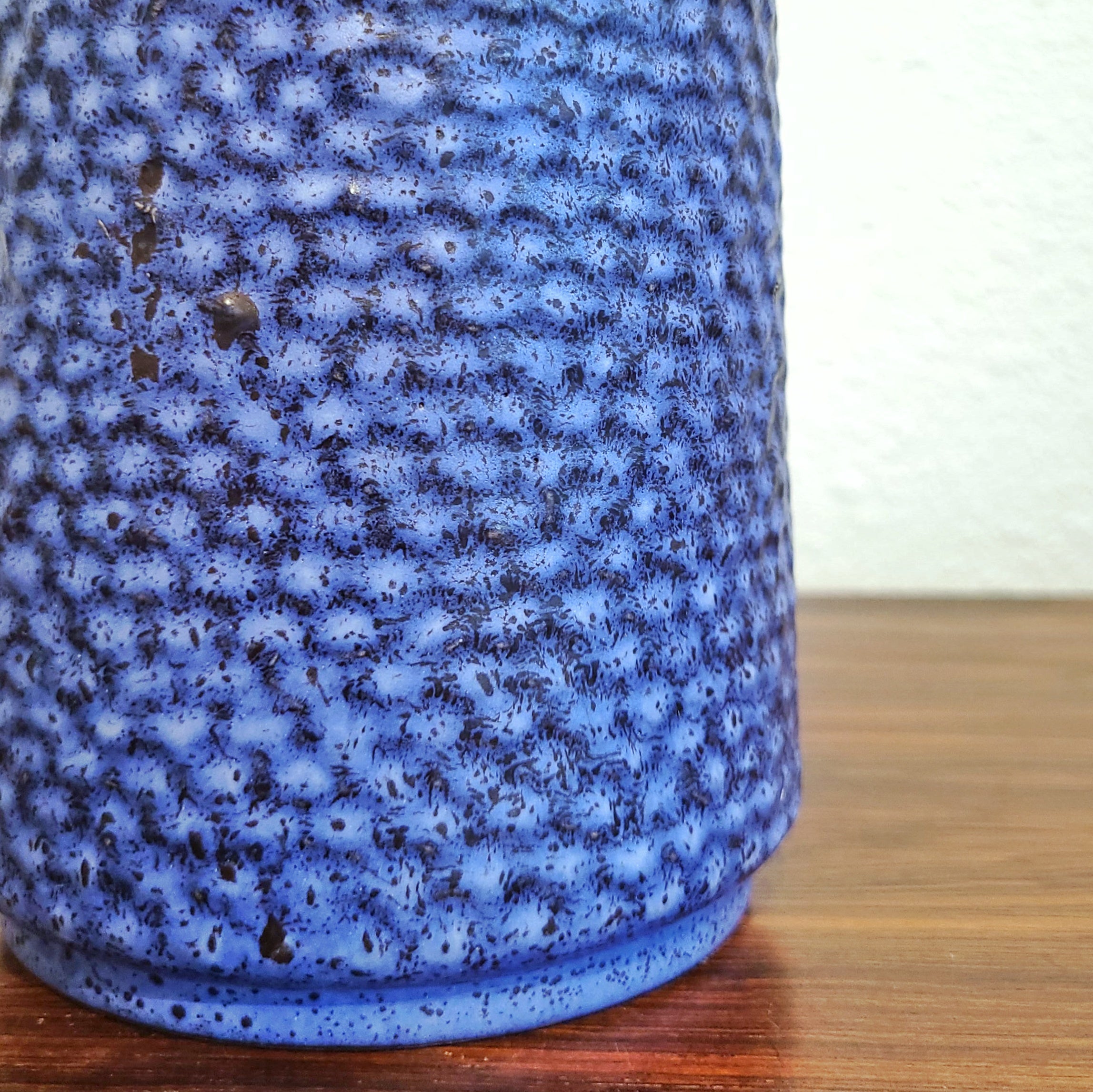 TALL BLUE HERBERT REUSCH VASE Nr. 879/30 FOR ECKHARDT & ENGLER