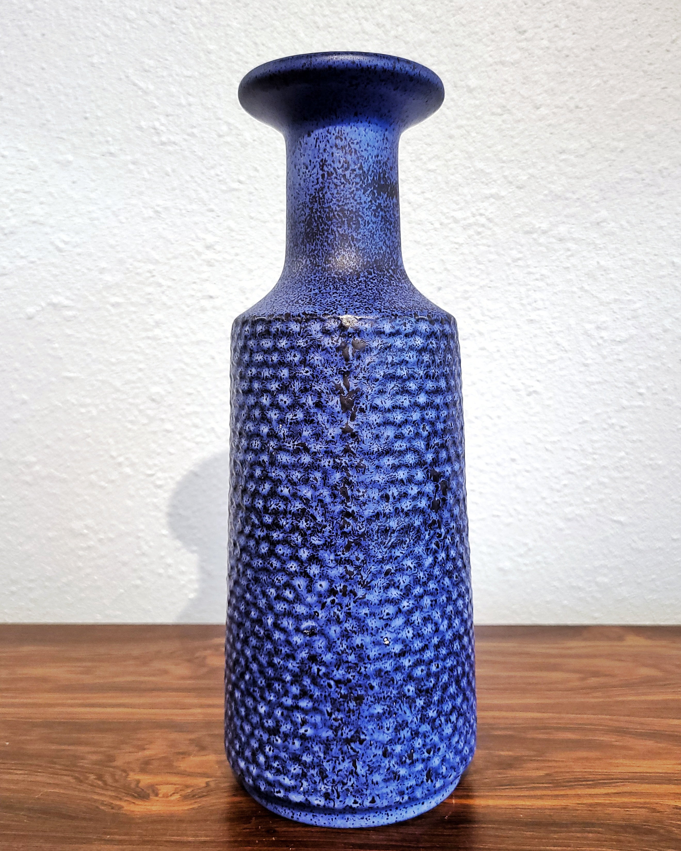 TALL BLUE HERBERT REUSCH VASE Nr. 879/30 FOR ECKHARDT & ENGLER