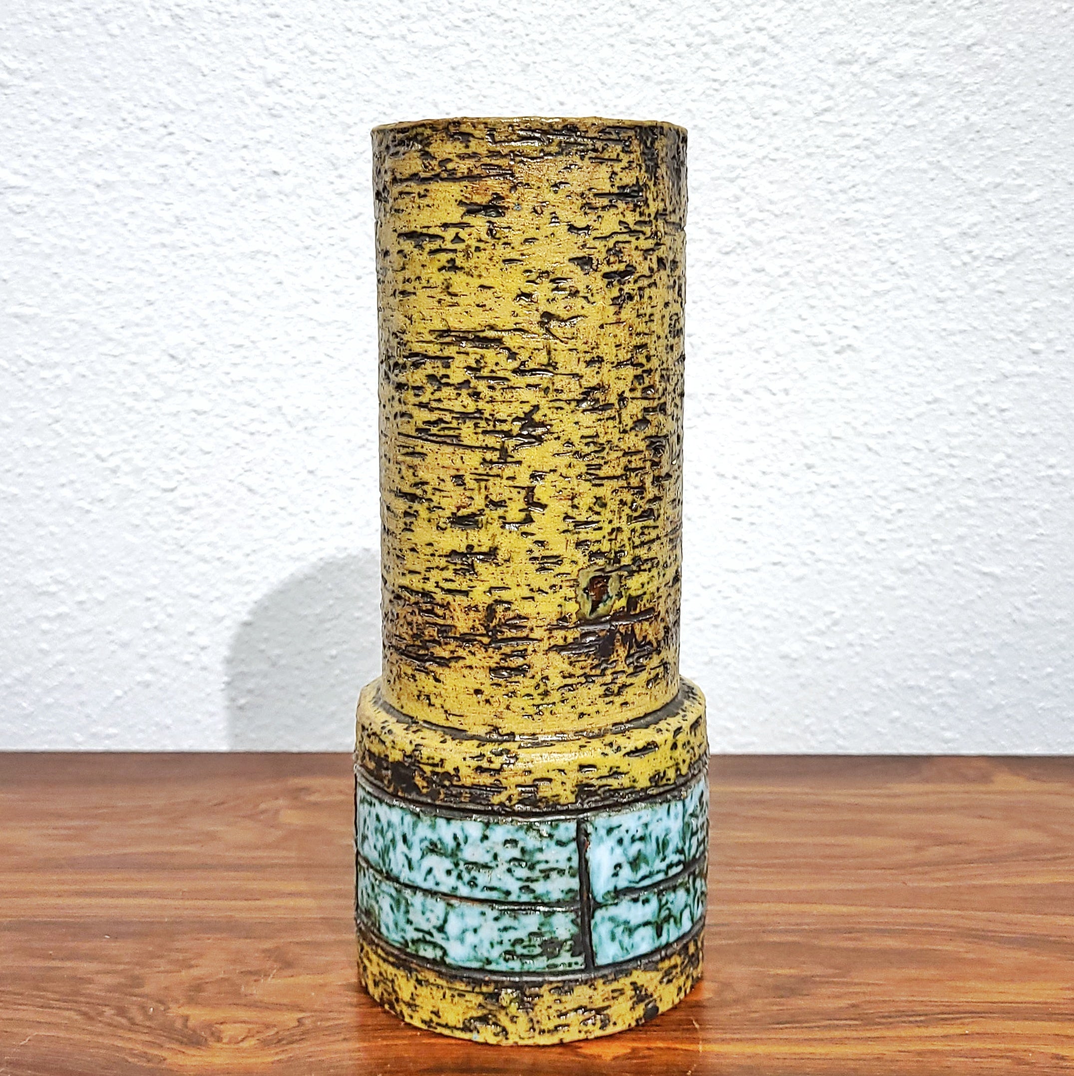 HANDMADE CHAMOTTE VASE BY HALIDAN KUTLU FOR SPARA KERAMIK