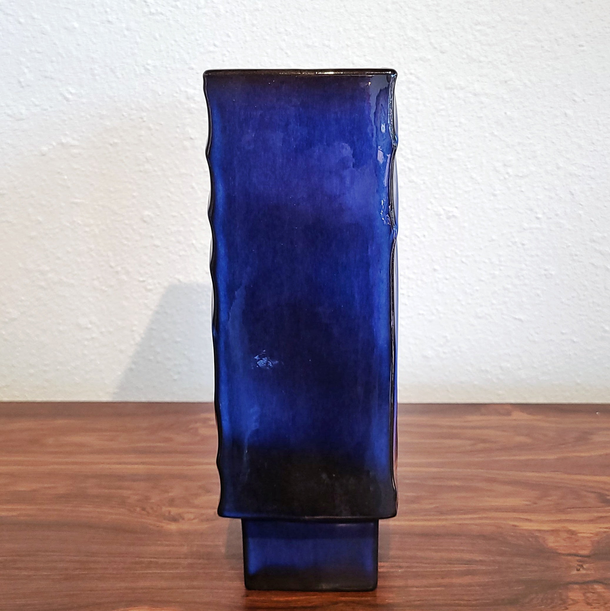 ‘ZYKLON’ VASE BY CARI ZALLONI FOR STEULER Nr. 195/30