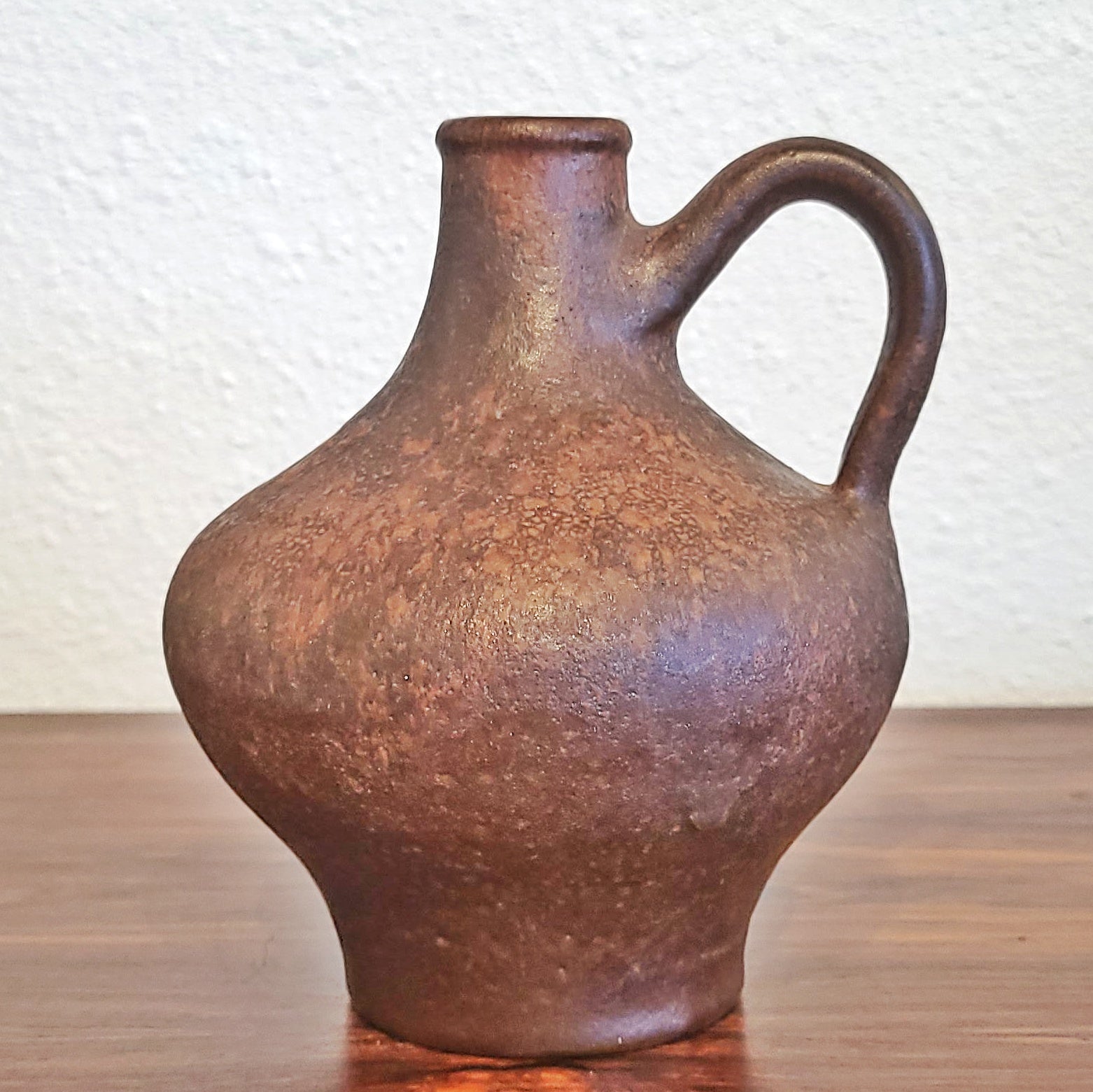 HARTWIG HEYNE STUDIO POTTERY HANDLE VASE