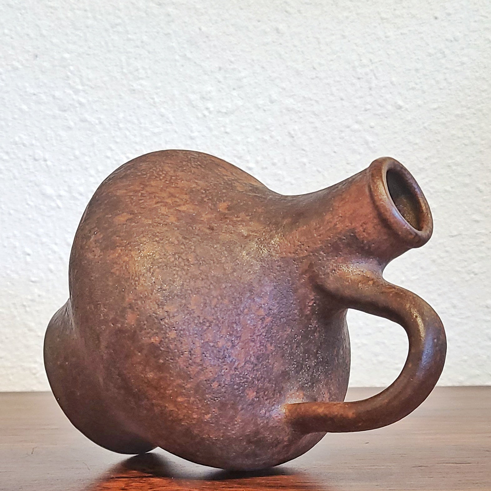 HARTWIG HEYNE STUDIO POTTERY HANDLE VASE