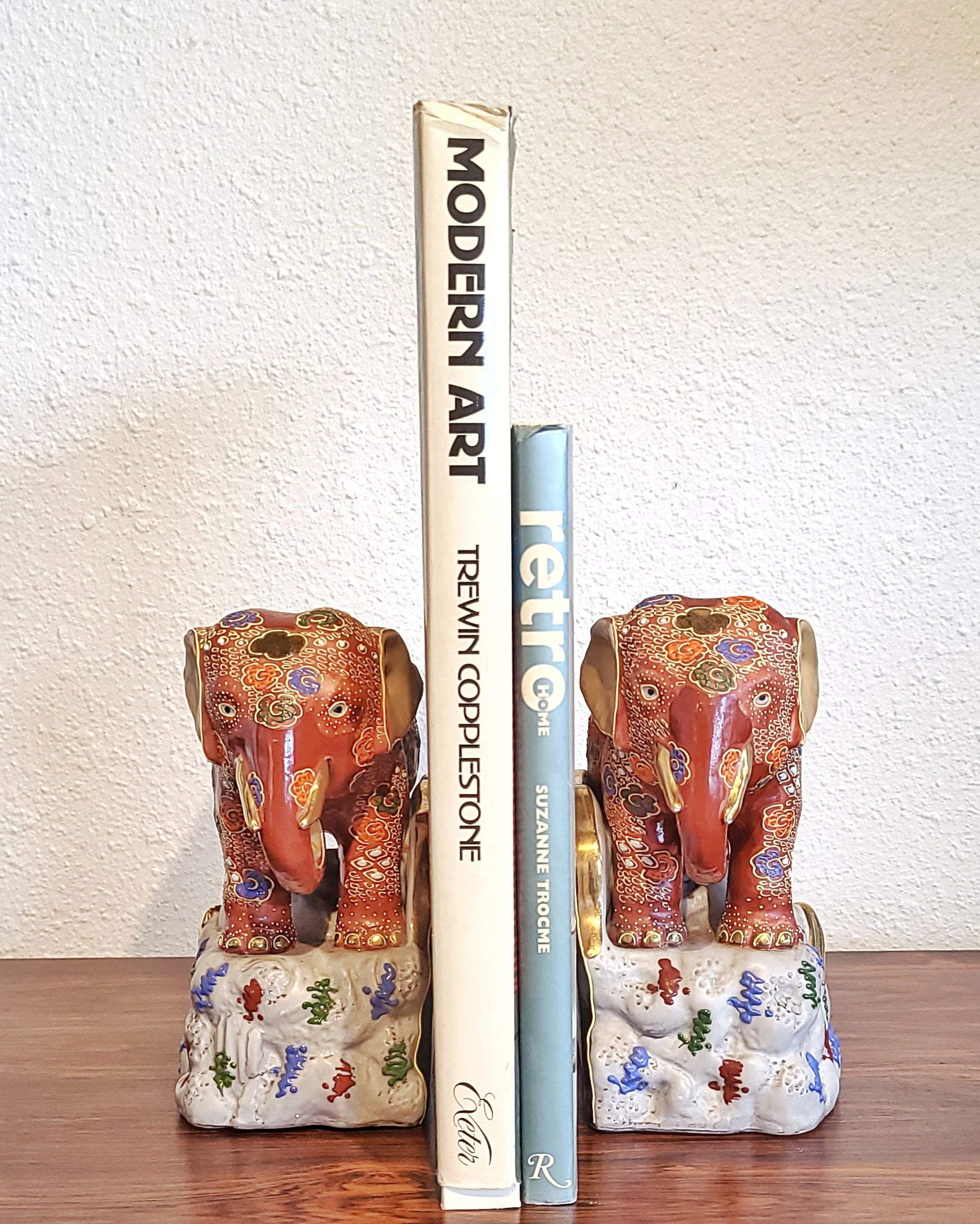 JAPANESE KUTANI SATSUMA MORIAGE ELEPHANT BOOKENDS