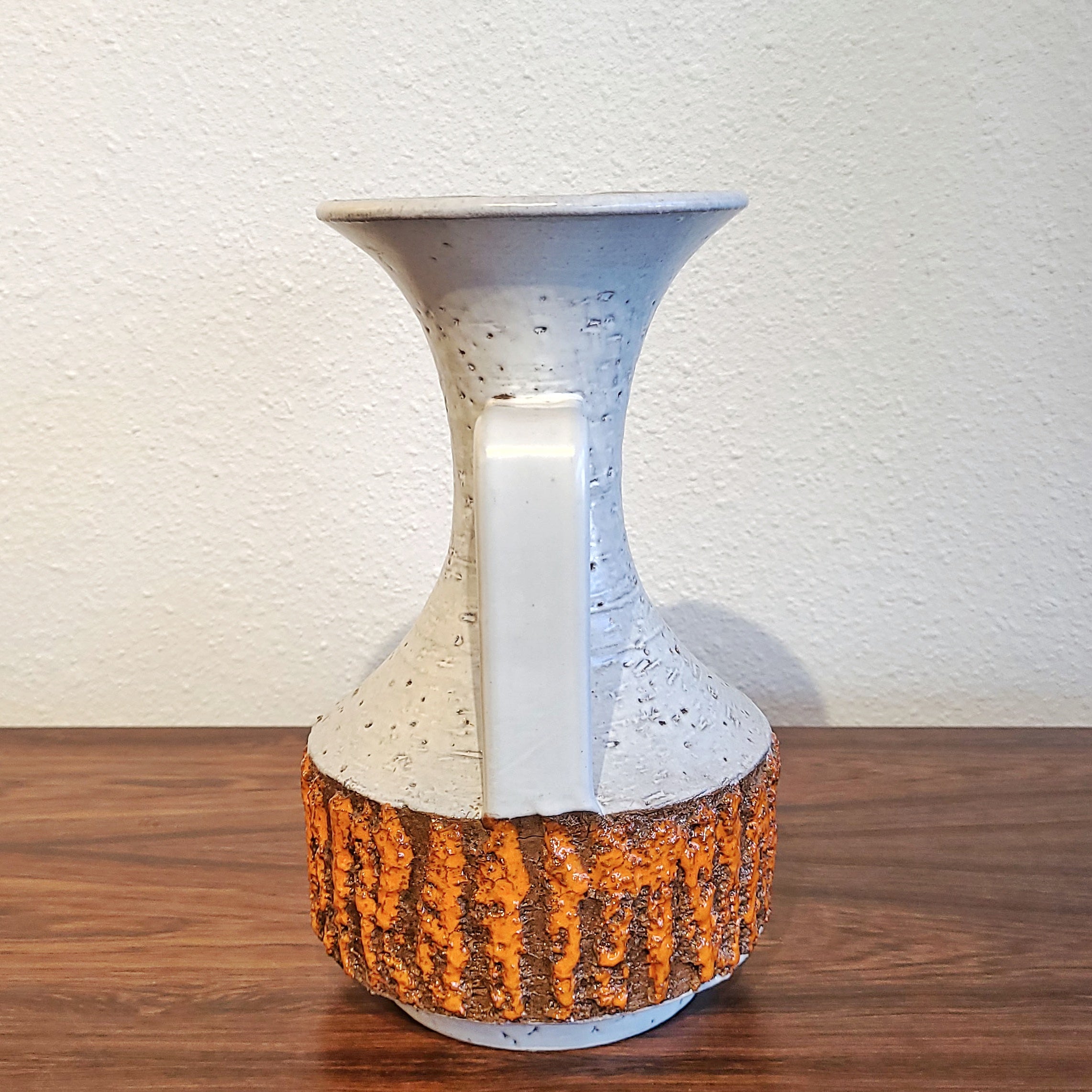 ORANGE AND WHITE JUG VASE BY LELIO ROSSI FOR STUDIO QUATTRO