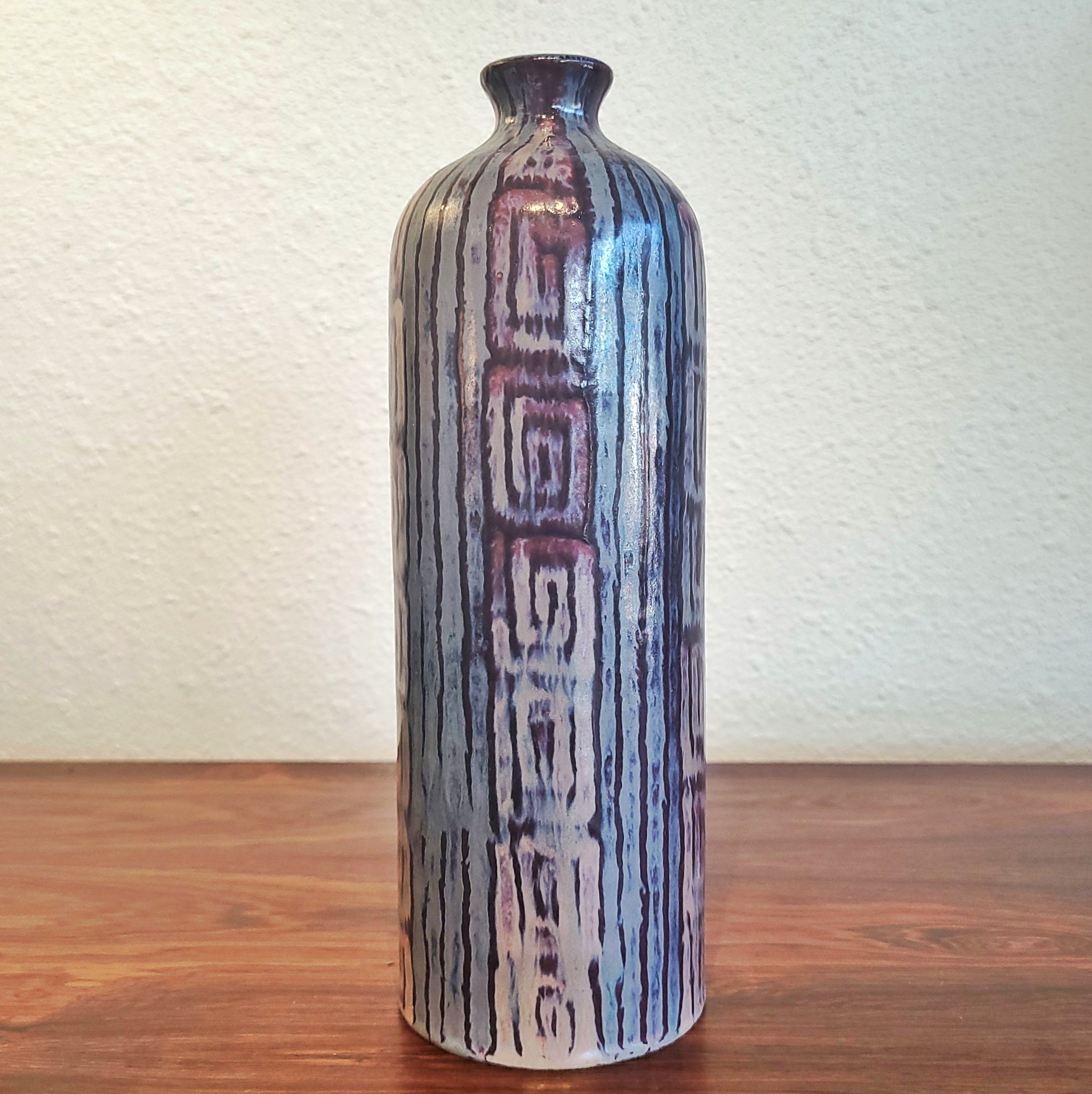 RARE UMBERTO ZANNONI IRIDESCENT STUDIO POTTERY VASE