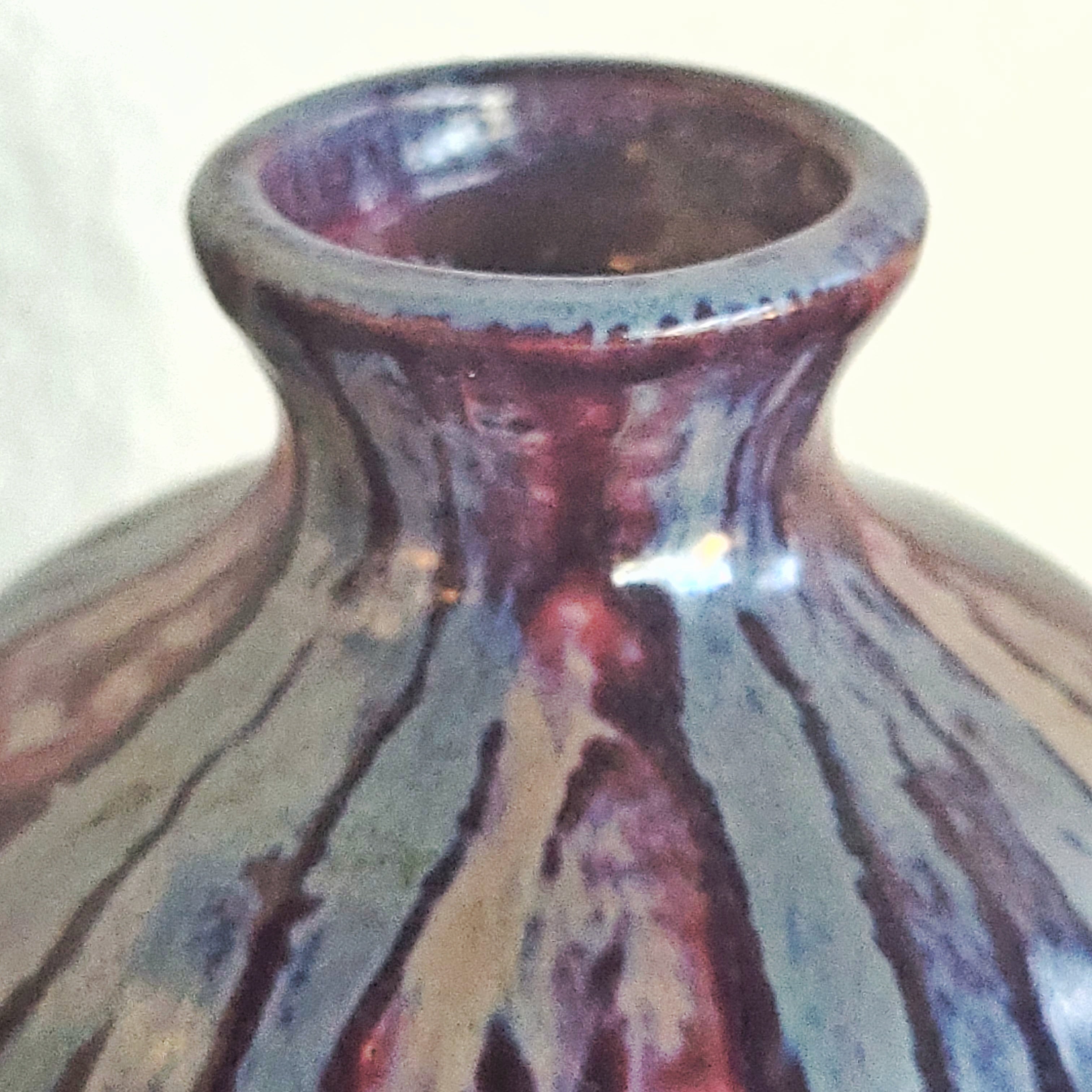 RARE UMBERTO ZANNONI IRIDESCENT STUDIO POTTERY VASE