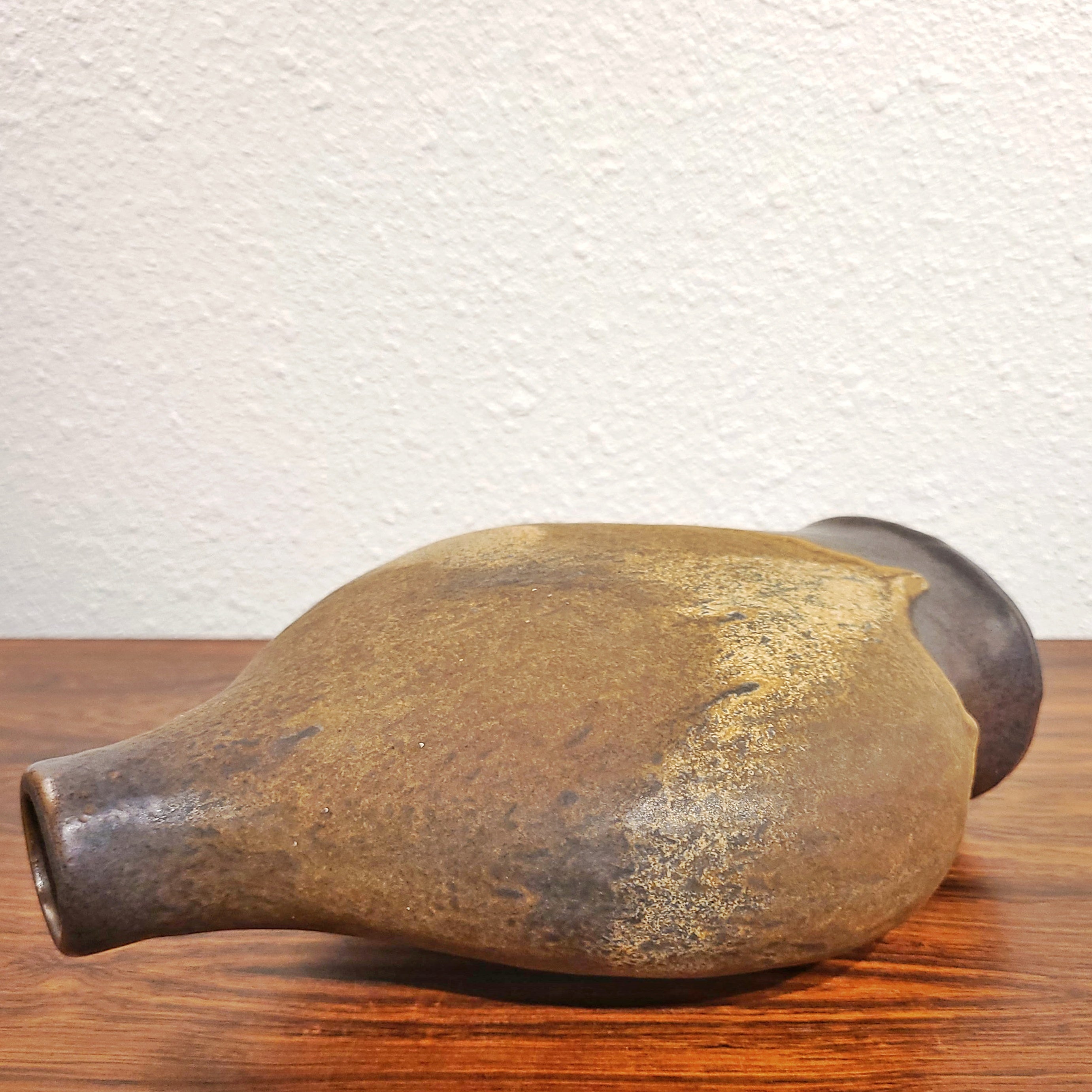 CARSTENS ‘ATELIER’ BIOMORPHIC EARTH-TONE VASE Nr.0871/27