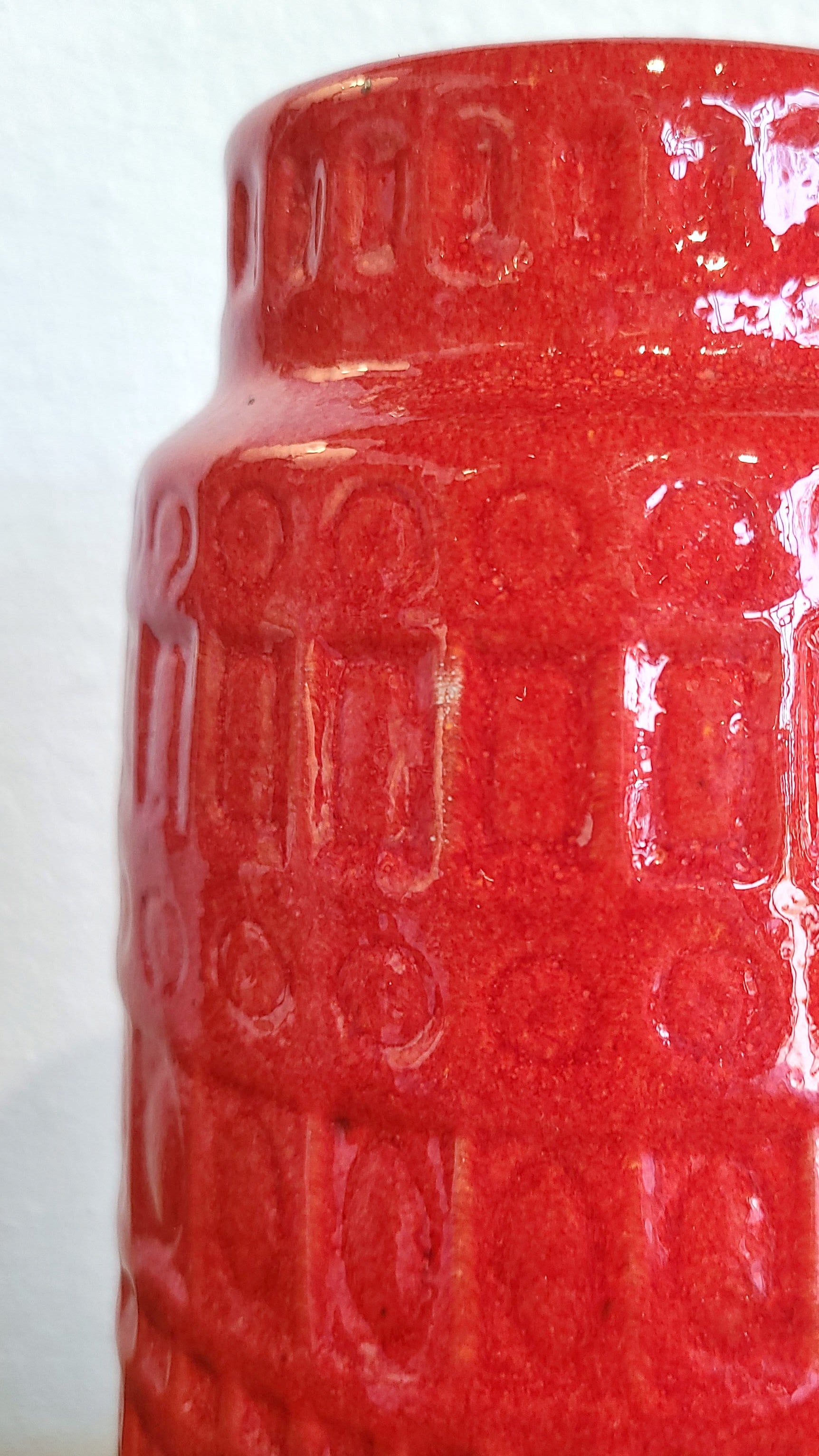 TALL BRIGHT RED SCHEURICH ‘INKA’ DÉCOR VASE Nr. 260/30