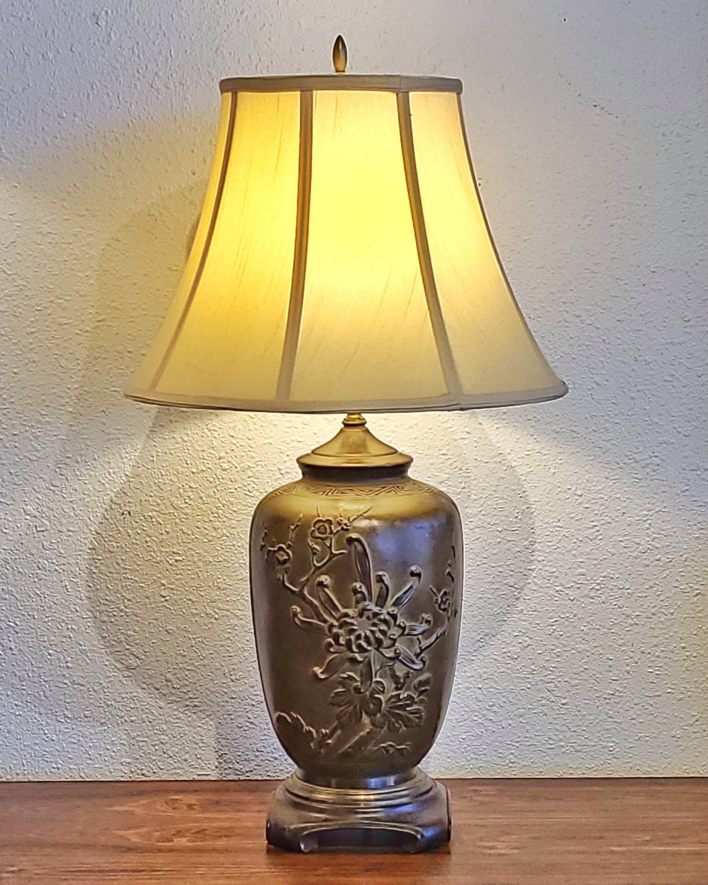 MEIJI PERIOD BRONZE BAS-RELIEF VASE TURNED LAMP