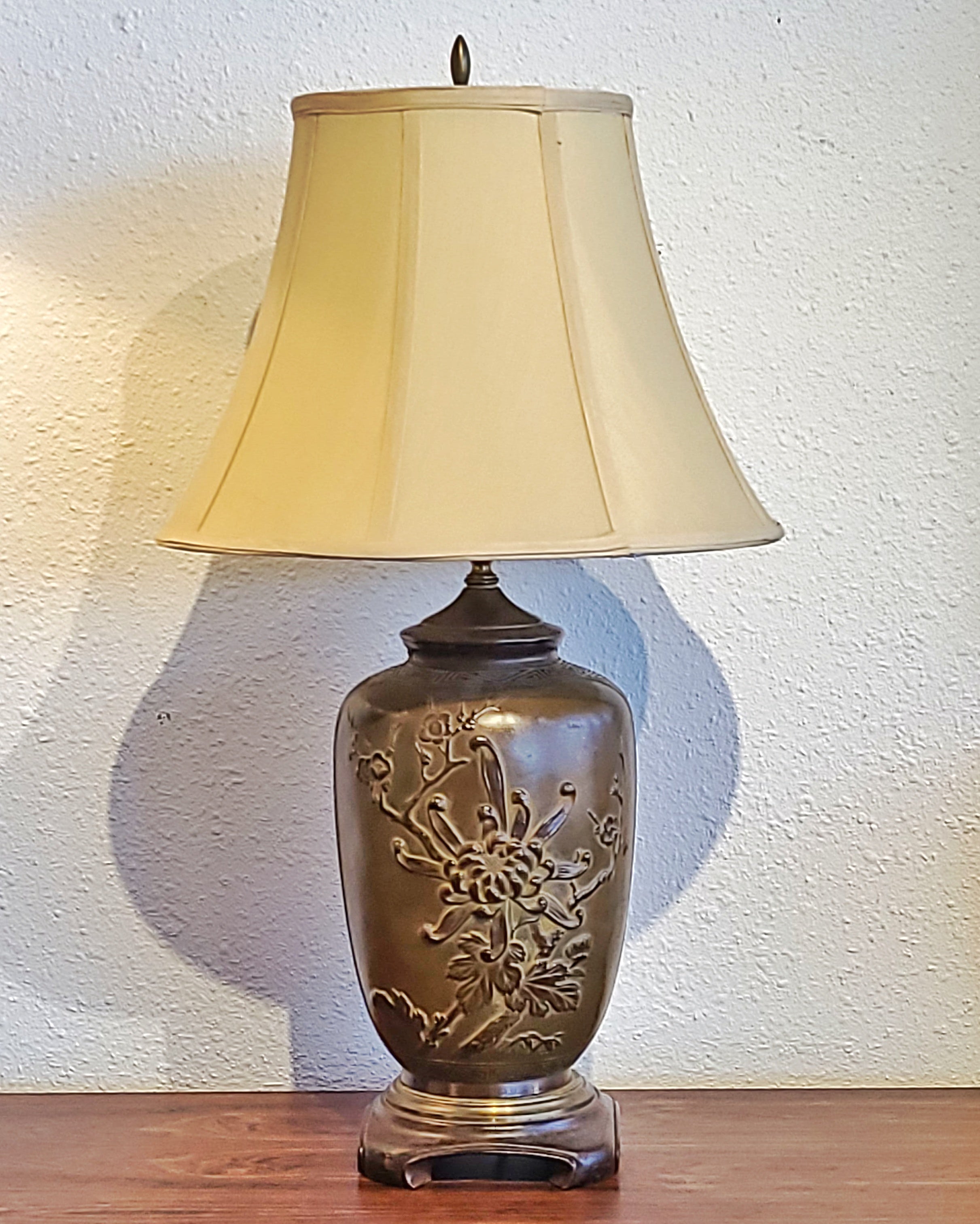 MEIJI PERIOD BRONZE BAS-RELIEF VASE TURNED LAMP