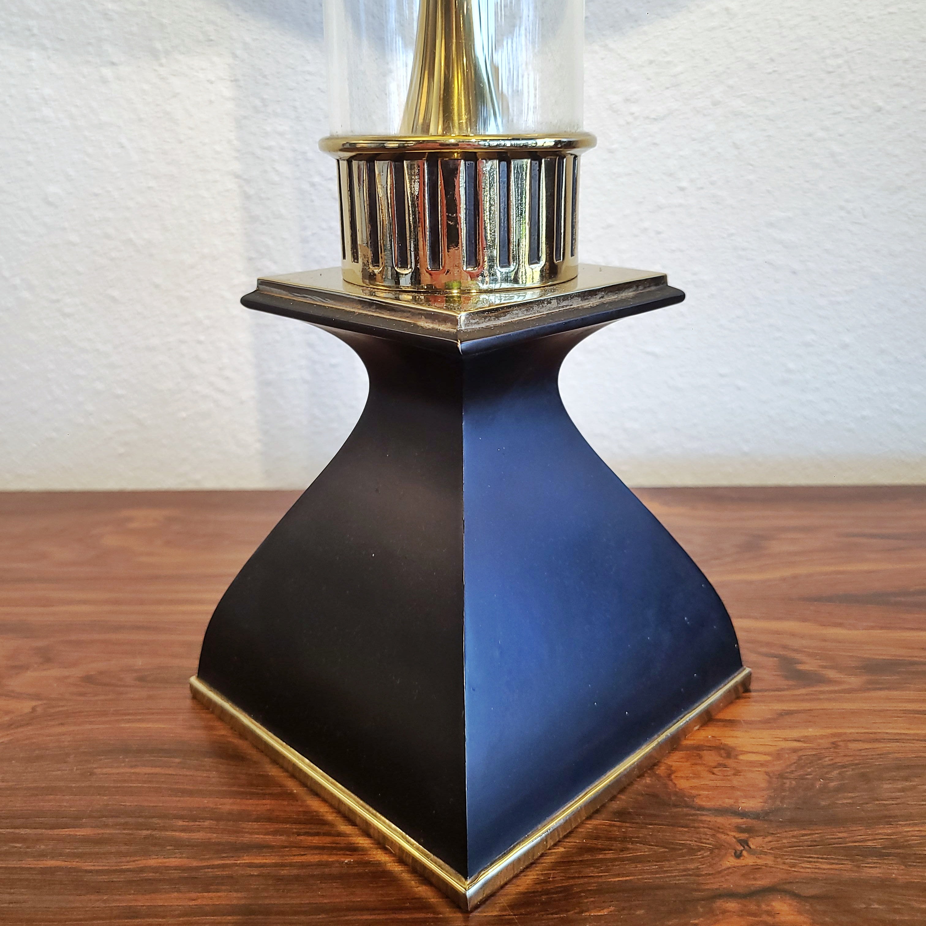 TUBULAR GLASS AND BRASS STIFFEL-STYLE TABLE LAMP WITH LINED SHADE