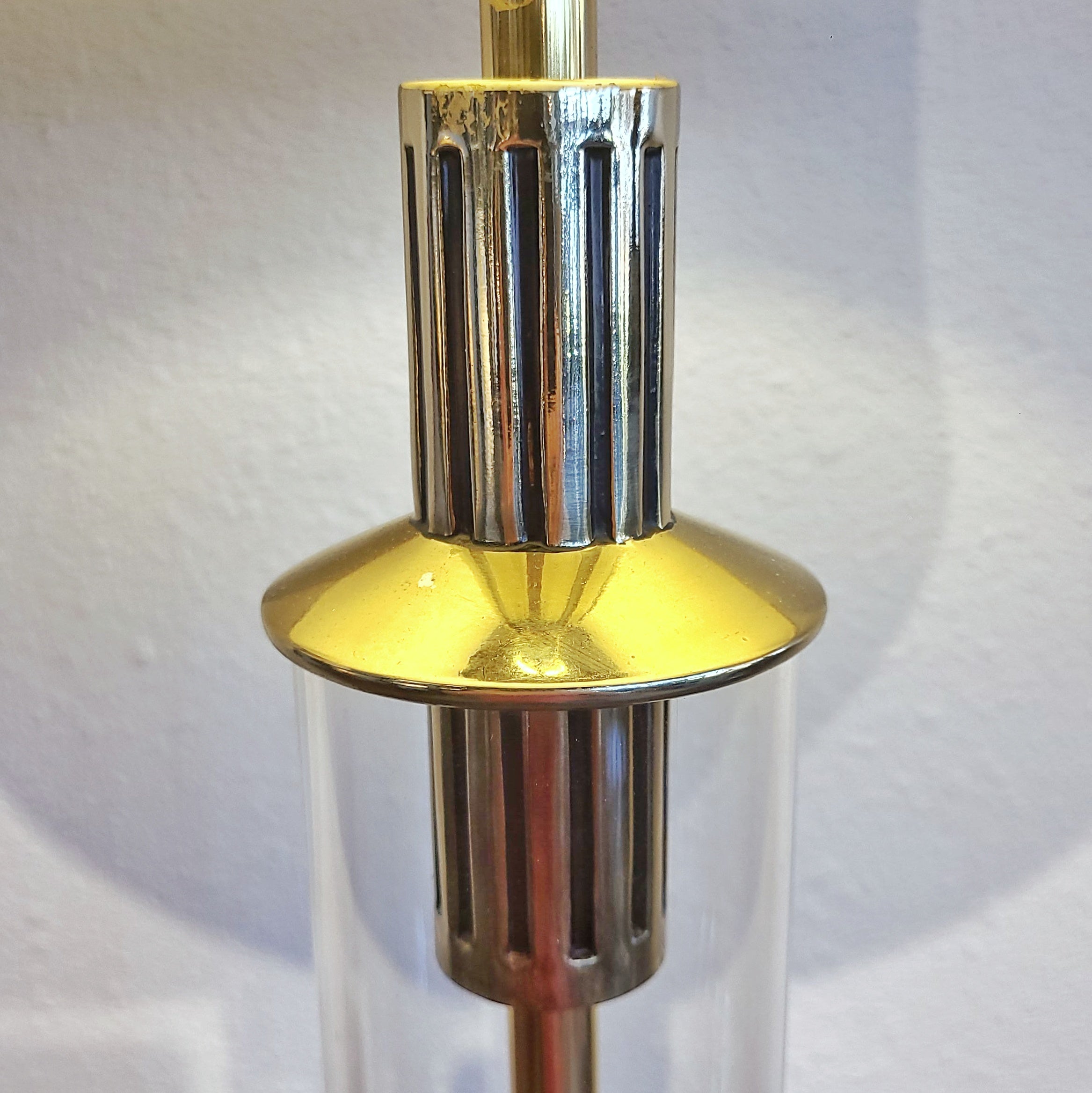 TUBULAR GLASS AND BRASS STIFFEL-STYLE TABLE LAMP WITH LINED SHADE