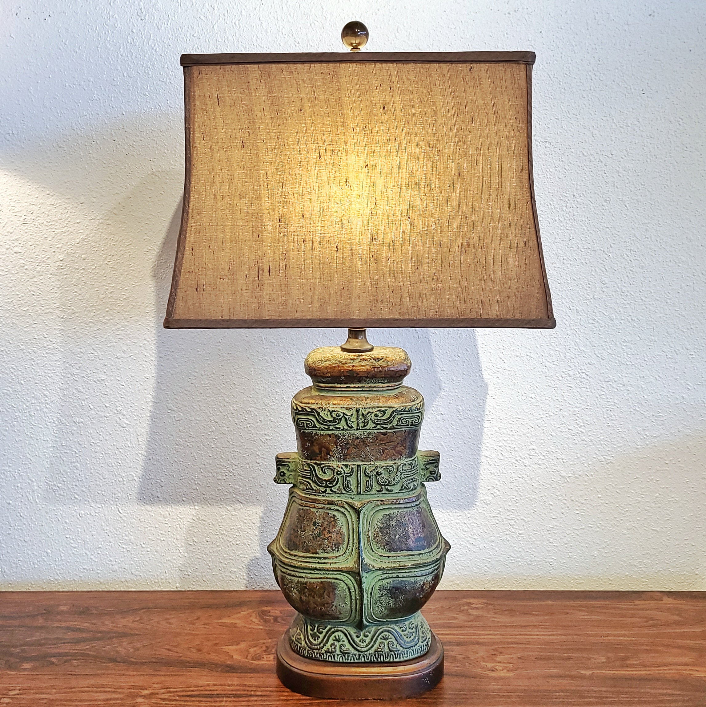 BRONZE FREDERICK COOPER TABLE LAMP IN THE STYLE OF JAMES MONT
