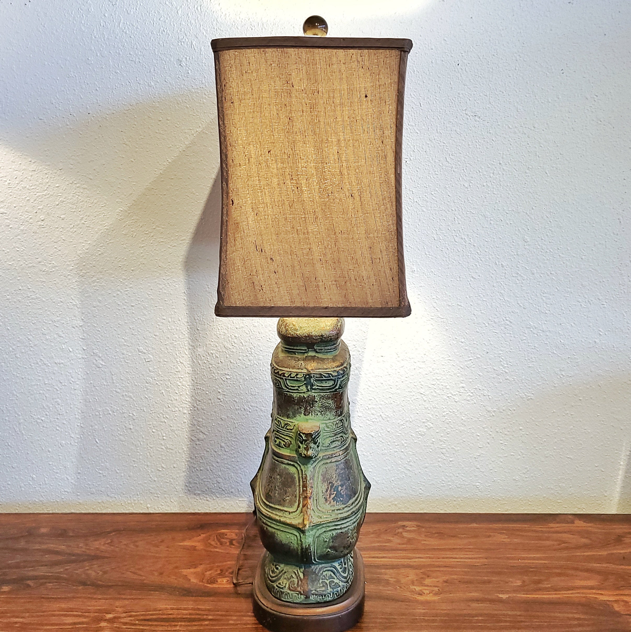 BRONZE FREDERICK COOPER TABLE LAMP IN THE STYLE OF JAMES MONT