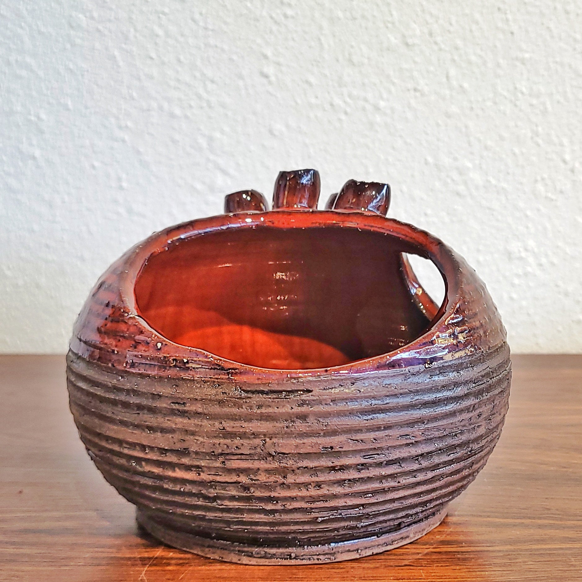 STONEWARE FLOWER BOWL BY NINNIE FORSGREN (SWEDEN)