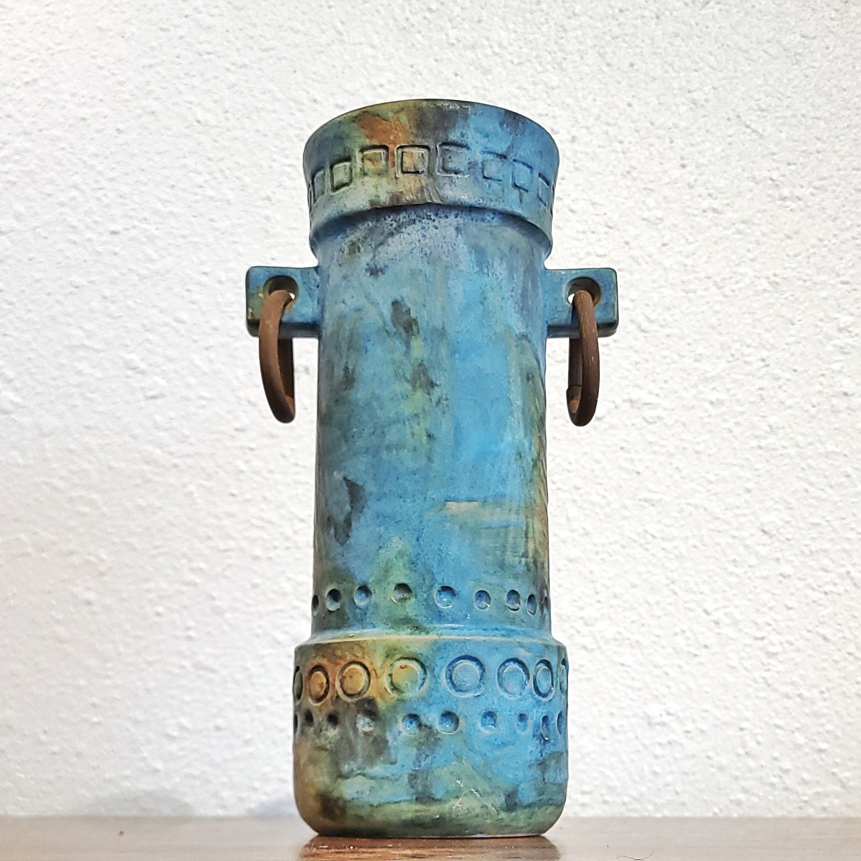 CYLINDRICAL ALVINO BAGNI ‘SEA GARDEN’ VASE WITH IRON RINGS