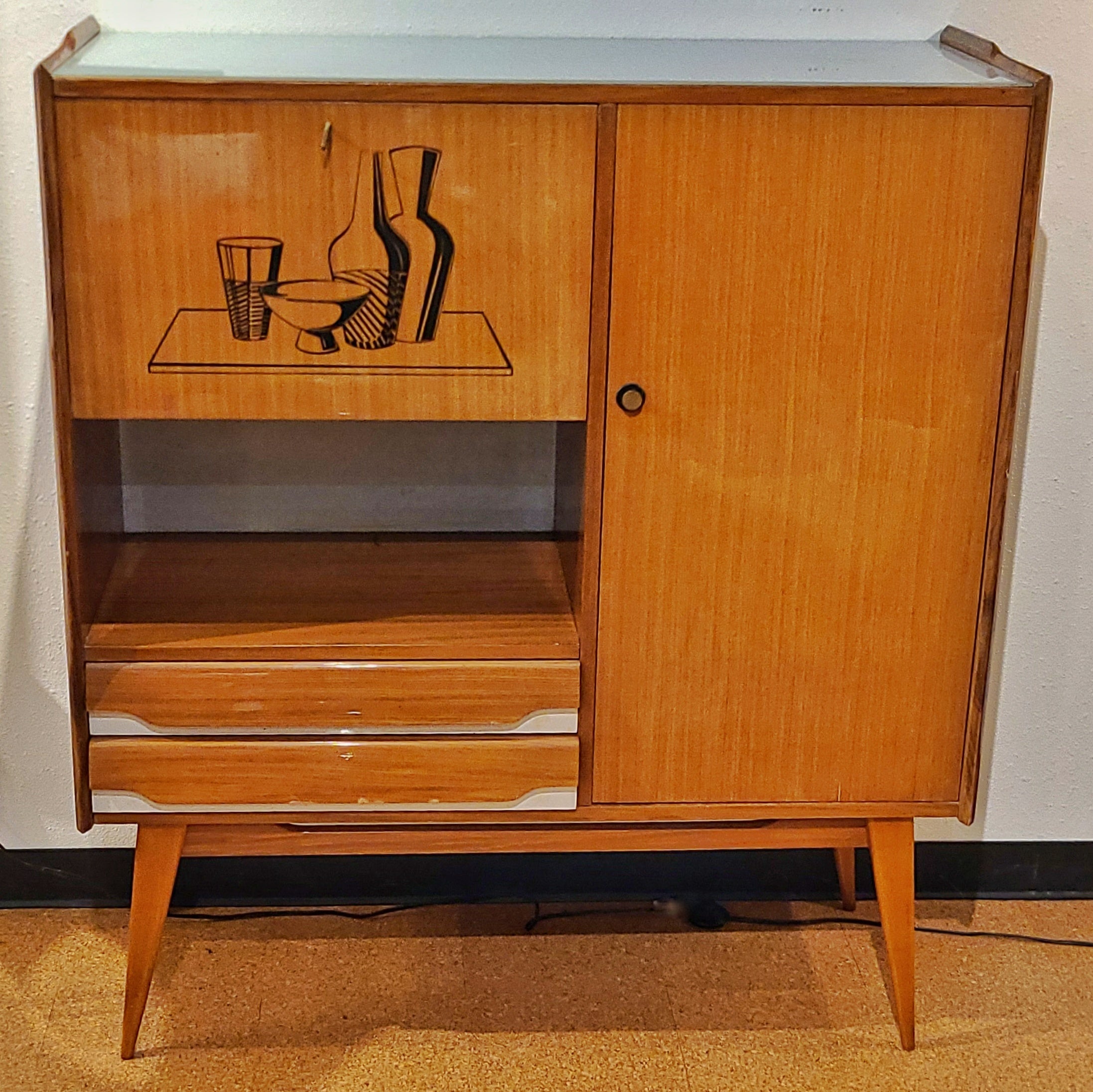 MID-CENTURY MODERN ITALIAN DRY BAR