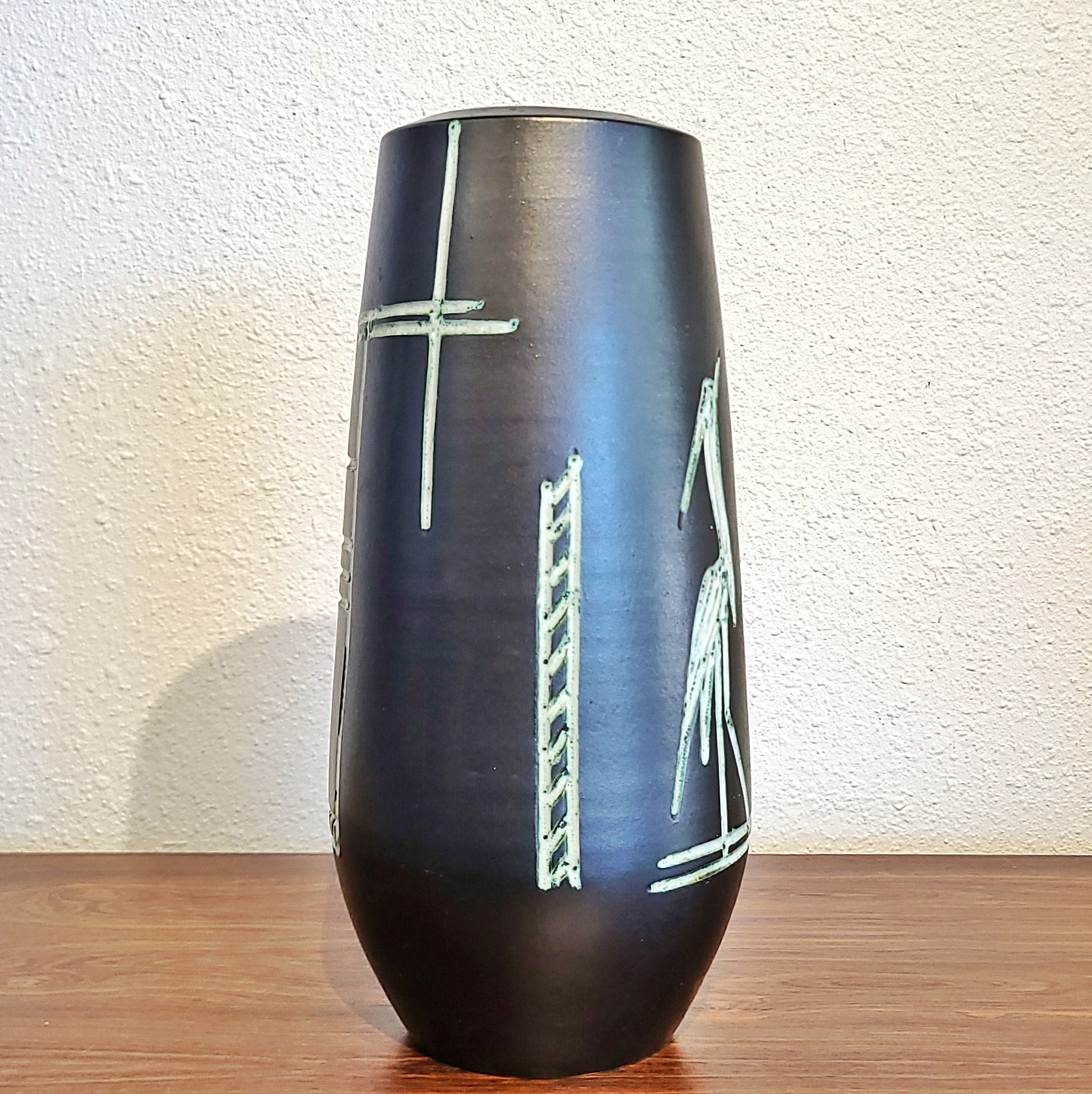 LARGE ARNO KIECHLE HERON MOTIF VASE Nr. 903/2