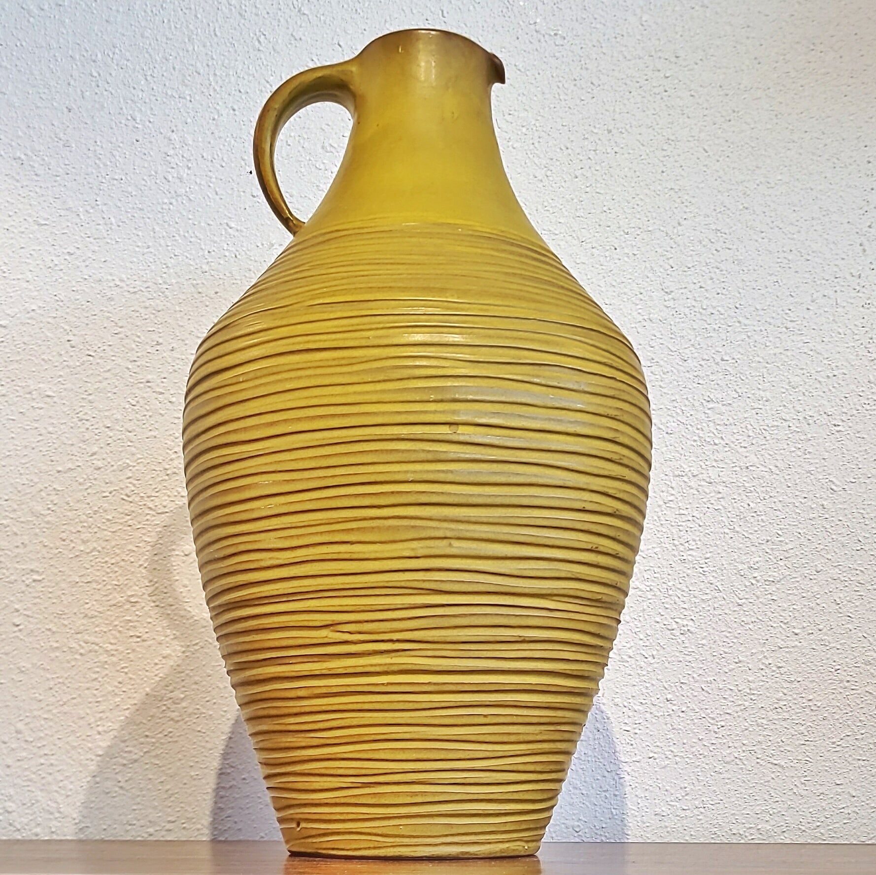 XL CERAMANO ‘MIMOSA’ DÉCOR JUG VASE