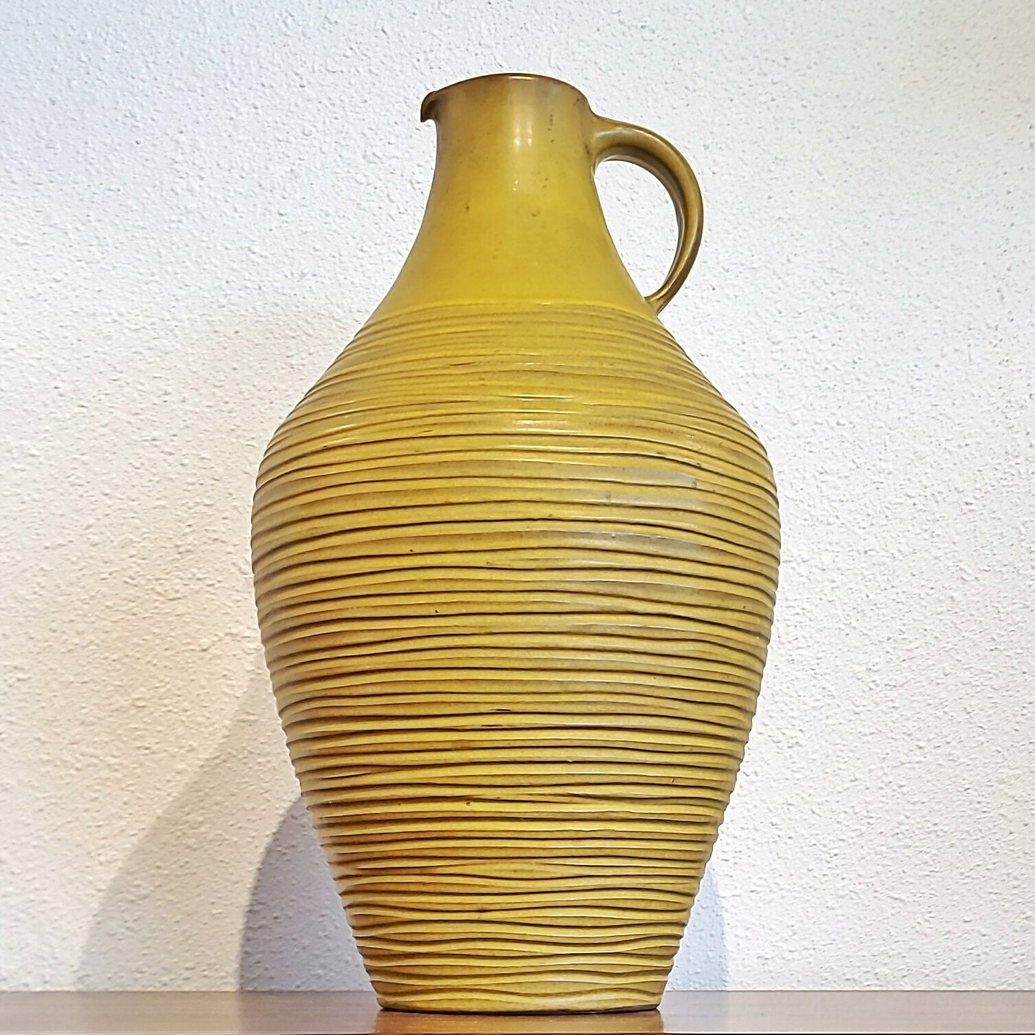 XL CERAMANO ‘MIMOSA’ DÉCOR JUG VASE