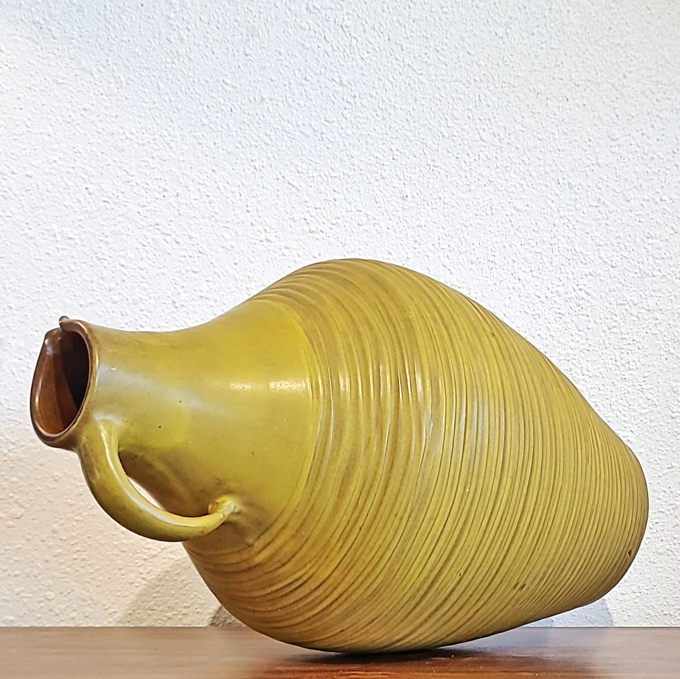 XL CERAMANO ‘MIMOSA’ DÉCOR JUG VASE