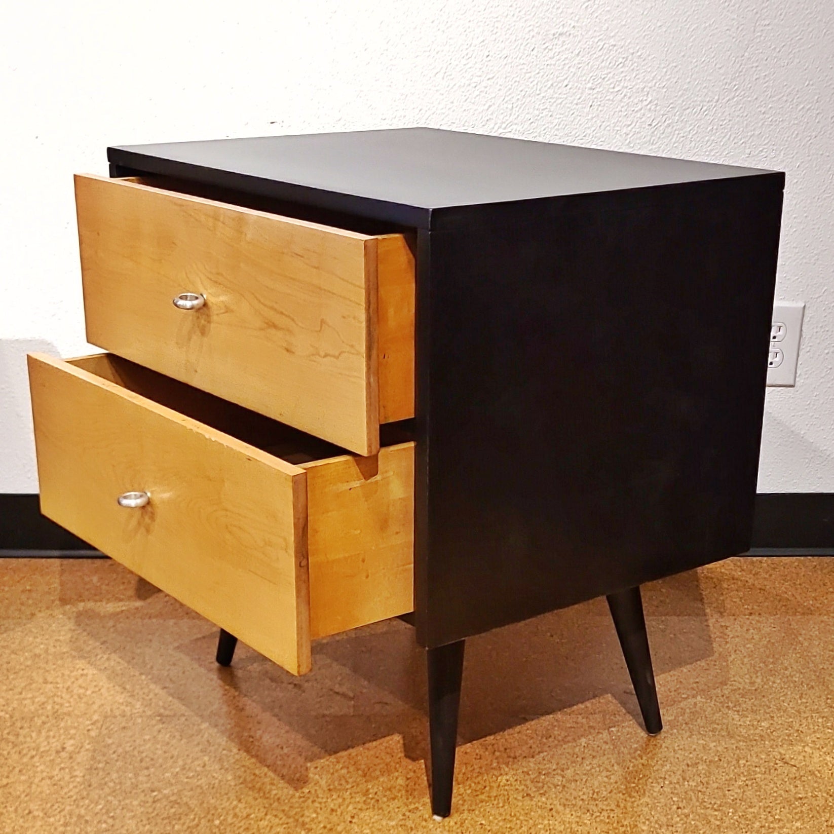 MAPLE ‘PLANNER GROUP’ NIGHTSTAND BY PAUL McCOBB  FOR WINCHENDON