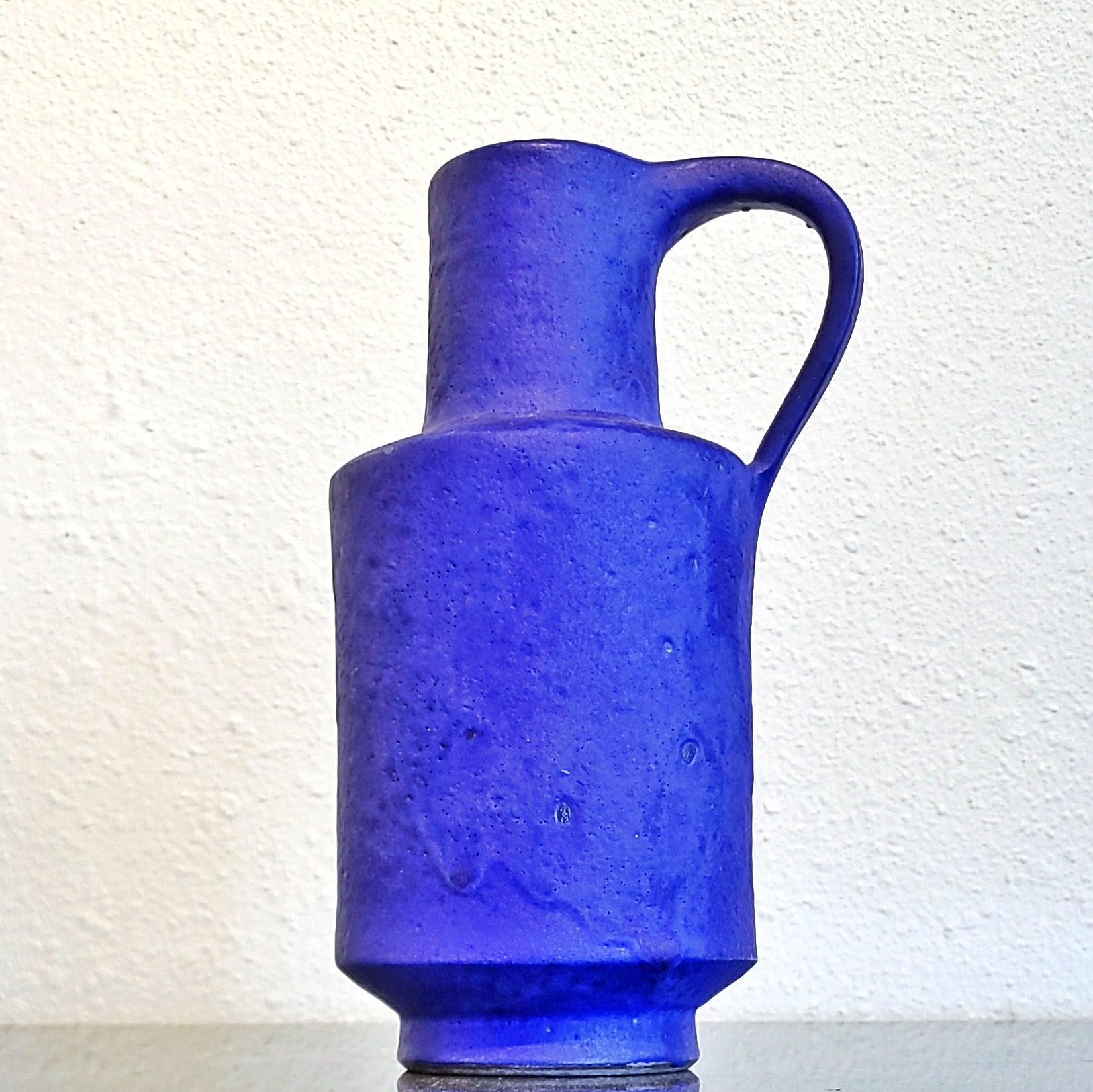 1960s HARTWIG HEYNE “KLEIN” BLUE HANDLE VASE