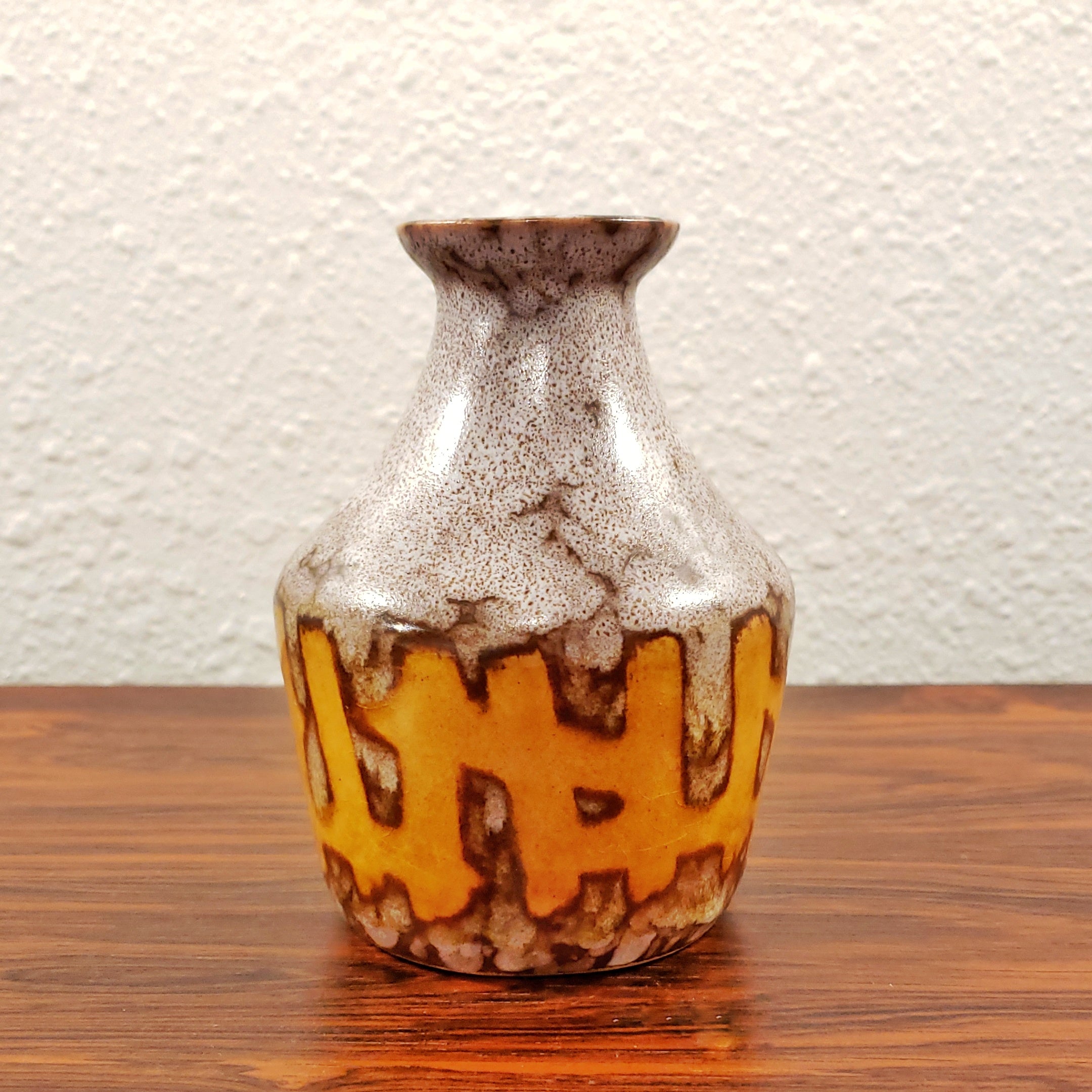 1950s STREHLA KERAMIK PITCHER VASE Nr. 999 (12 cm)