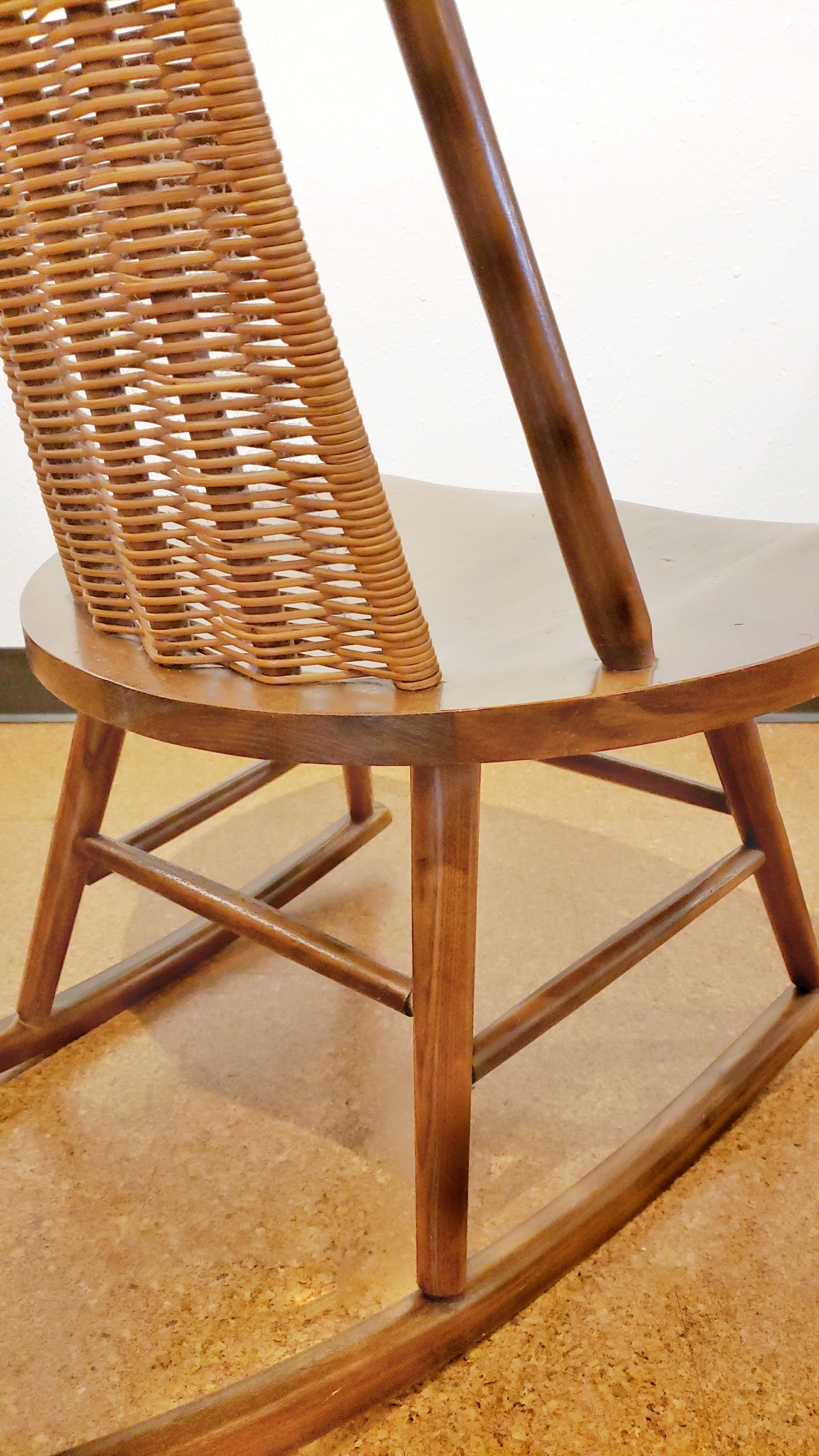 ARTHUR UMANOFF ROCKING CHAIR FOR WASHINGTON WOODCRAFT