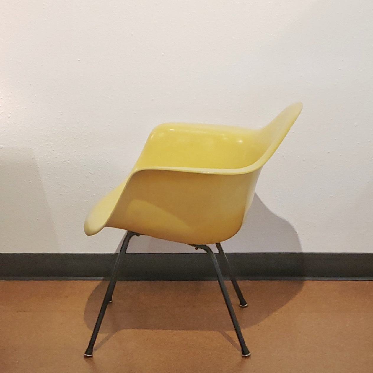 CHARLES & RAY EAMES 'LAX' ARMCHAIRS FOR HERMAN MILLER