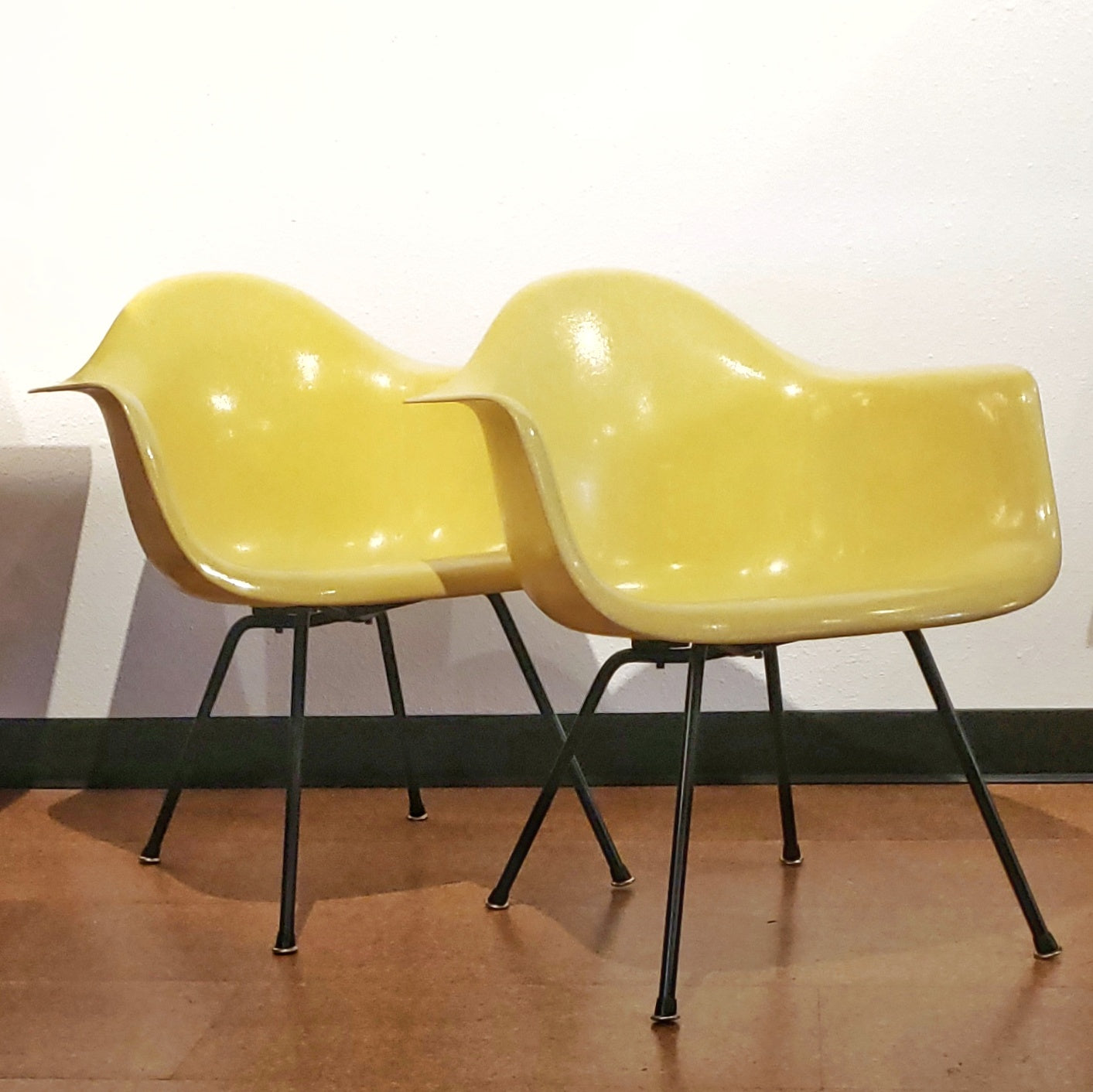 CHARLES & RAY EAMES 'LAX' ARMCHAIRS FOR HERMAN MILLER